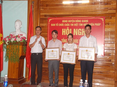 Huyện Đông Giang tổng kết Cuộc thi viết “Tìm hiểu Hiến pháp nước Cộng hòa xã hội chủ nghĩa Việt Nam”