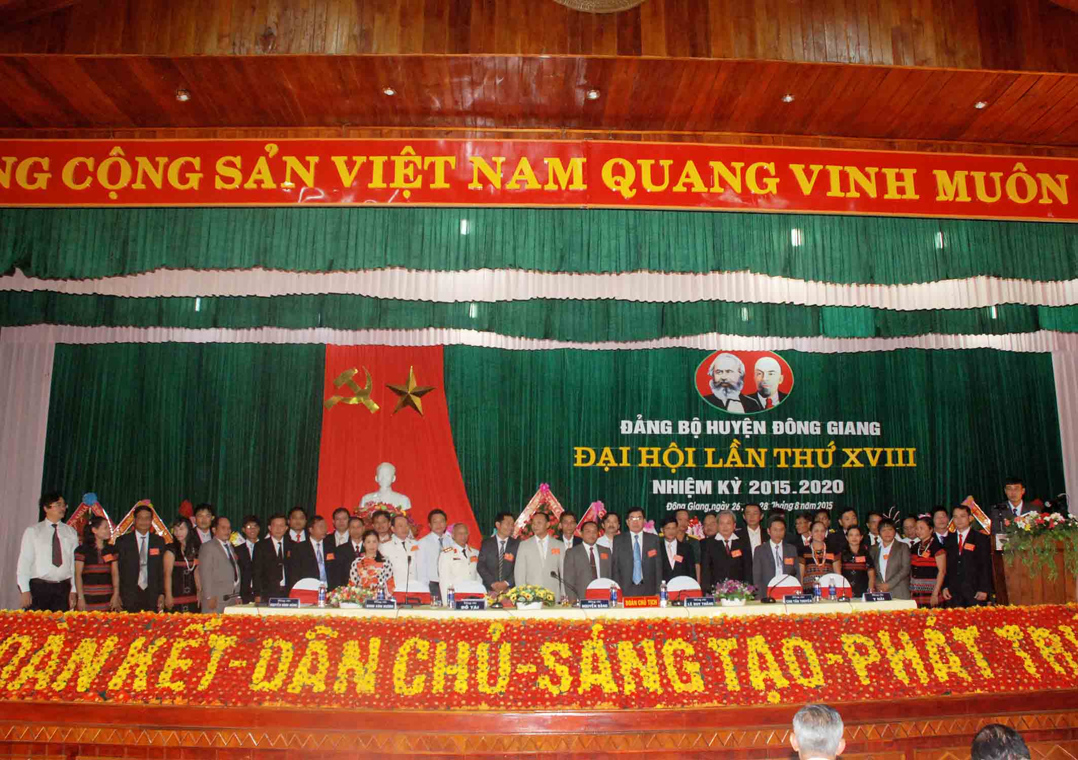 Xây dựng hệ thống chính trị sau 15 năm tái lập huyện Đông Giang